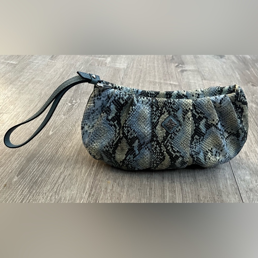 Vera Wang Snakeskin Print Wristlet Clutch Purse – Elegant & Chic